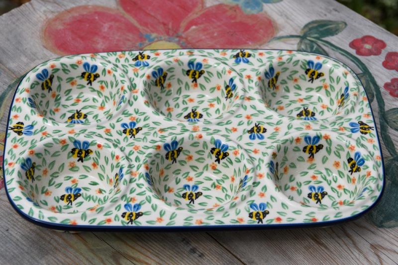 Ceramic Yorkshire Pudding Dish Bee pattern by Ceramika Artystyczna