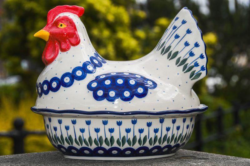 Polish Pottery Tulip Spot Large Hen Egg Container by Ceramika Artystyczna.