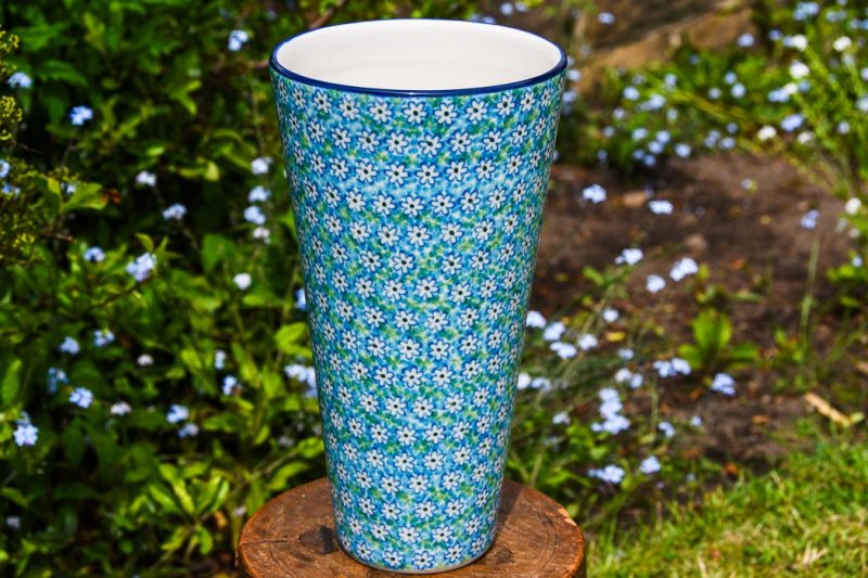 Polish Pottery Turquoise Daisy pattern Tall Vase by Ceramika Artystyczna.