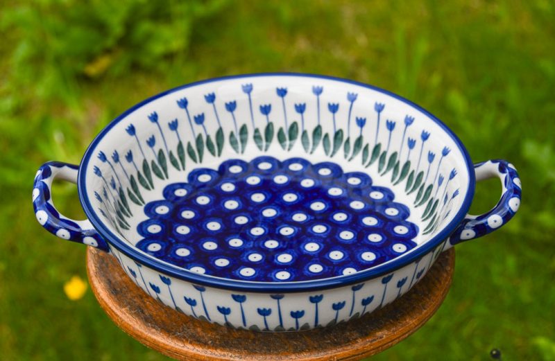 Round Serving Dish Tulip Spot pattern by Ceramika Artystyczna.