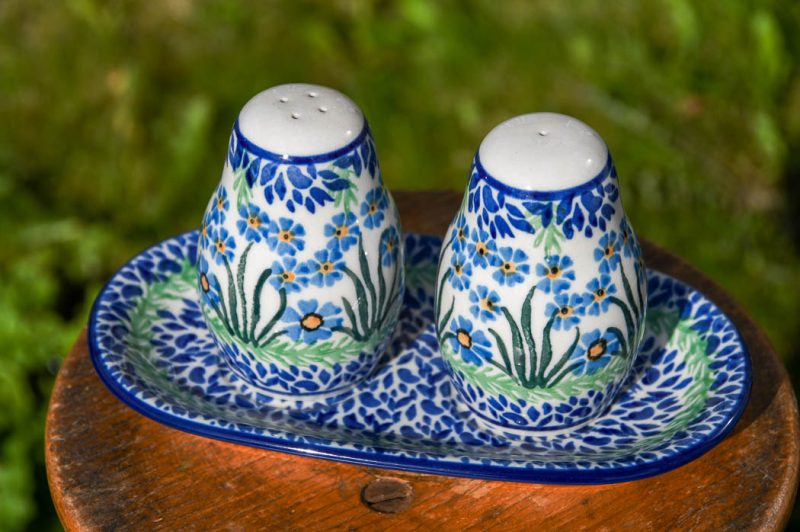 Polish Pottery Salt and Pepper Shaker Forget Me Not pattern by Ceramika Artystyczna.