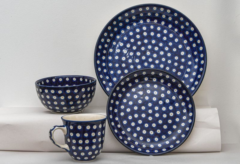 Polkadot Blue Polish pottery 16 Piece Dinner Set for 4 settings.