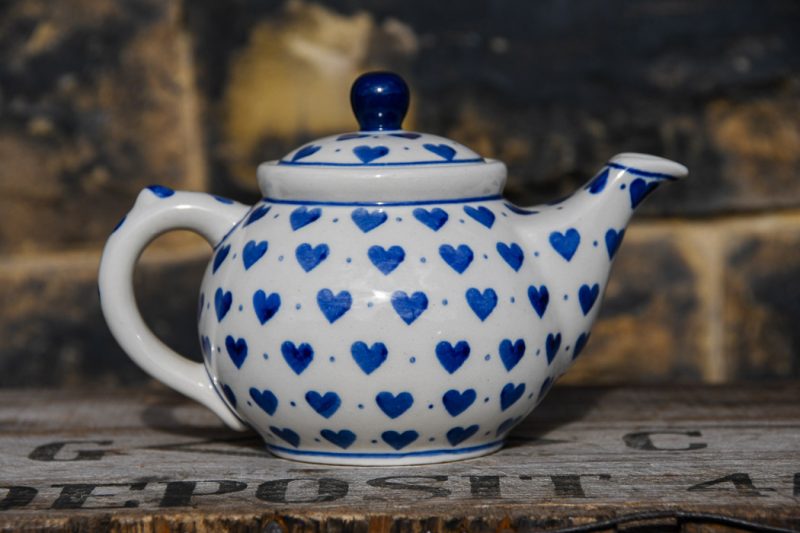 Small Teapot for one person Blue Hearts pattern.