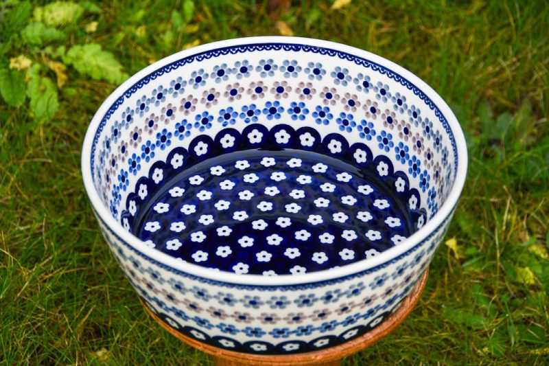 Polish Pottery Large Bowl Spotty Flowers Pattern by Ceramika Manufaktura