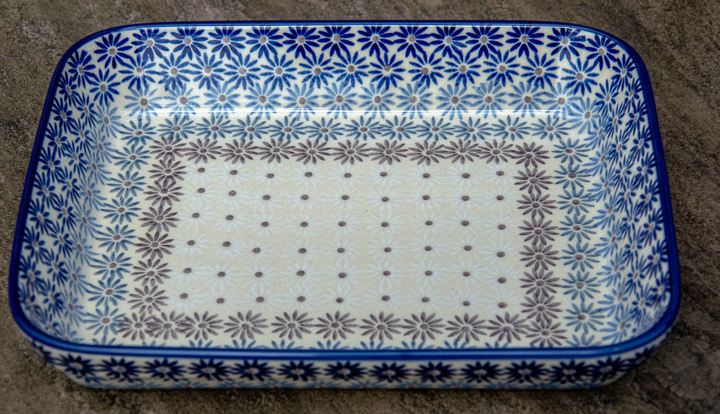 Polish Pottery Fading Flower pattern Shallow Oven Dish.