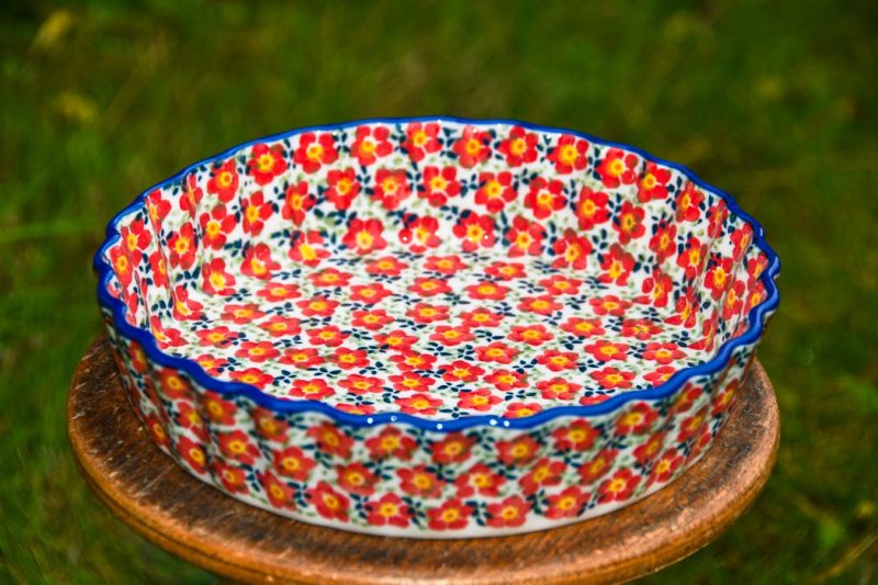 Polish Pottery Unikat Small Flan Ditzy Red Flowers pattern by Ceramika Manufaktura.