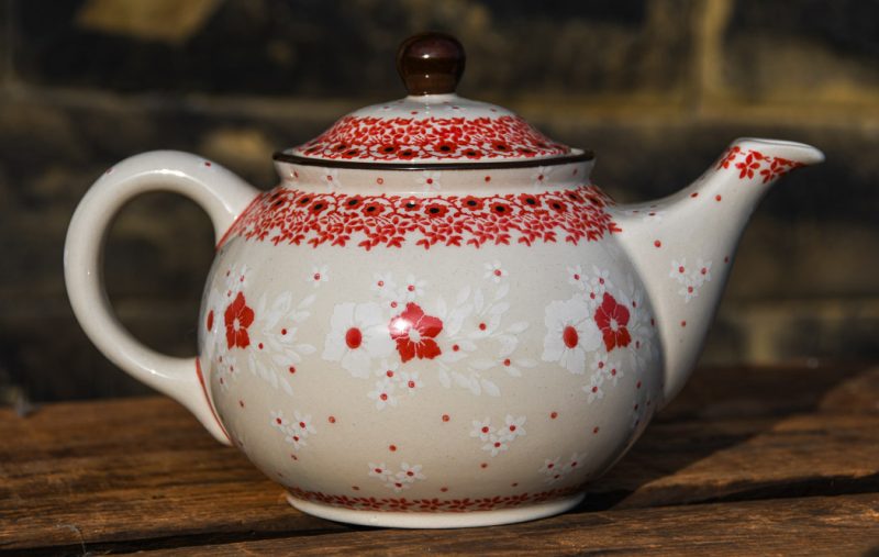 Teapot Red and White Flowers pattern by Ceramika Artystyczna